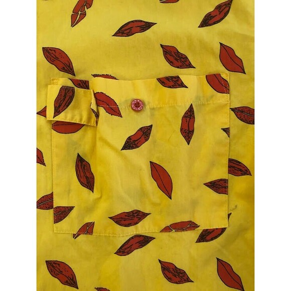 PASTA Crazy 80s Yellow Red Lips Button-Up Shirt Sz Small RARE Lipstick y2k VGT - Picture 3 of 9